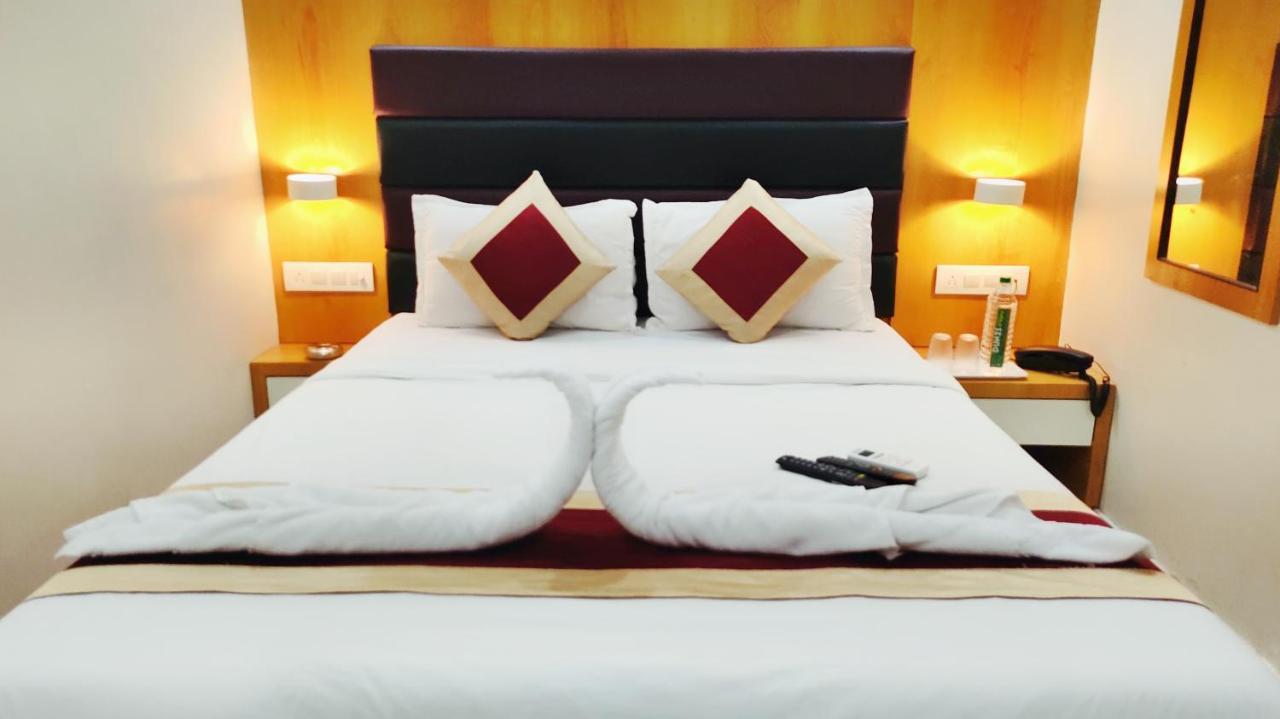 Gateway Suites Bombay Esterno foto