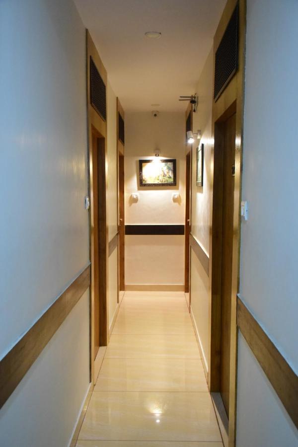Gateway Suites Bombay Esterno foto